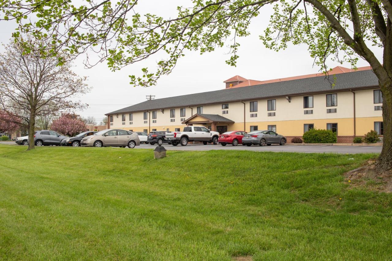 Eastbrook Inn Ronks Exterior photo